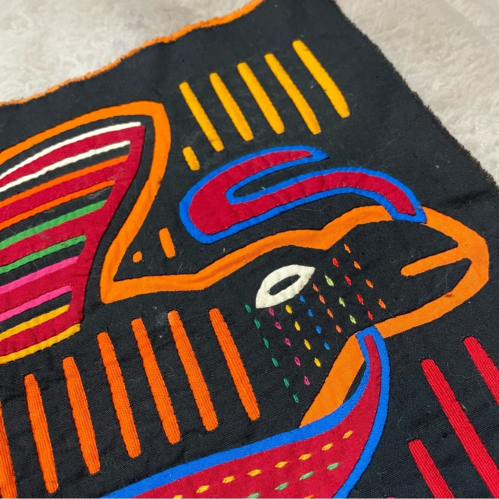 Vintage Kuna Mola Panama Columbia Unframed Traditional Textile Art BIRD - Picture 2 of 10